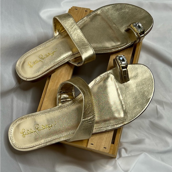 Lilly Pulitzer Shoes - NWOT Lilly Pulitzer Callie Gold Metallic Sandals with Crystal Toe Strap